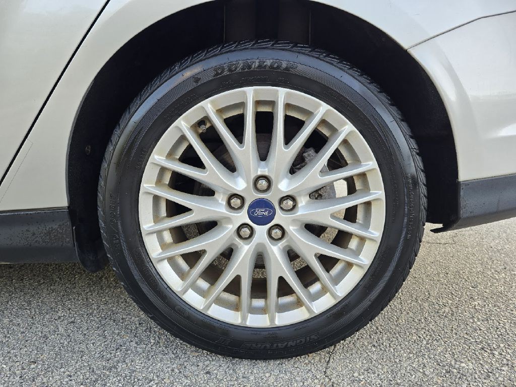 2012 Ford Focus Image 15