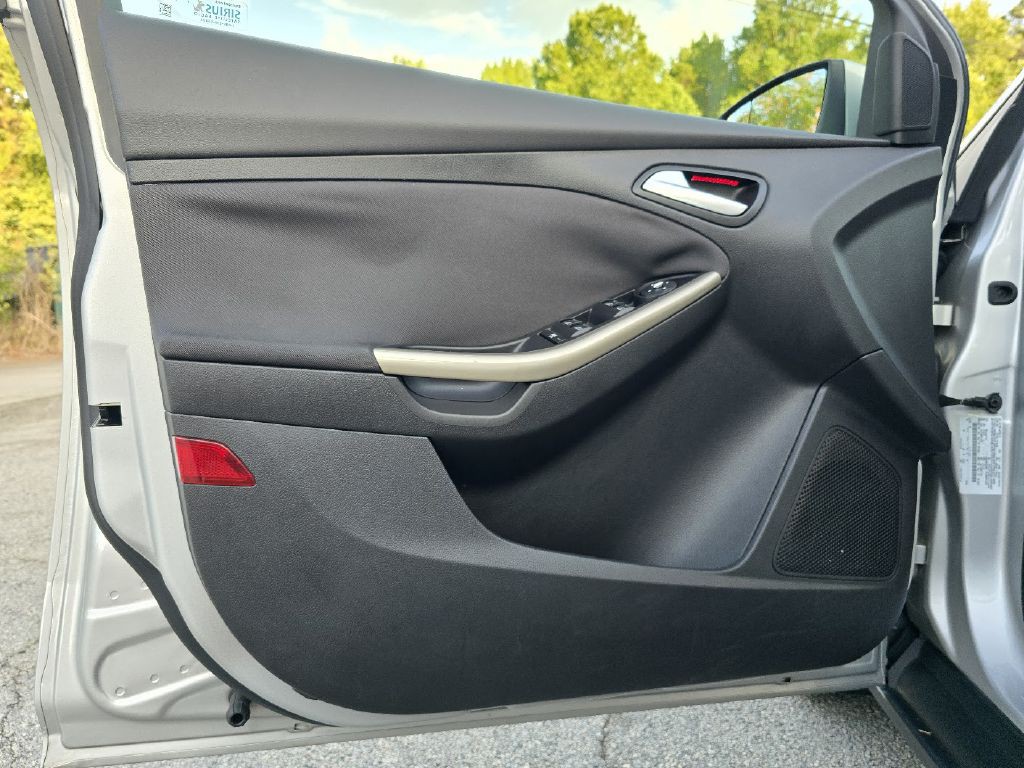 2012 Ford Focus Image 21