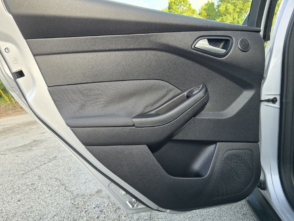 2012 Ford Focus Image 22