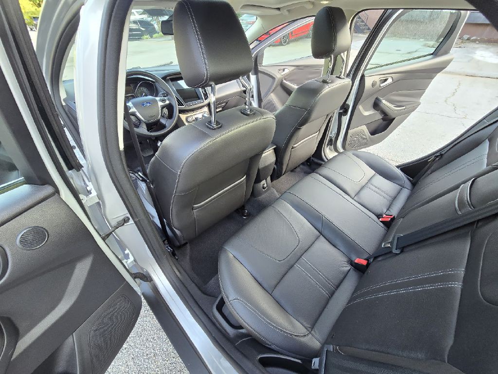 2012 Ford Focus Image 23