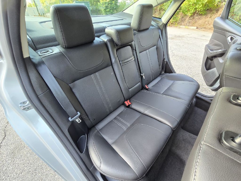 2012 Ford Focus Image 24