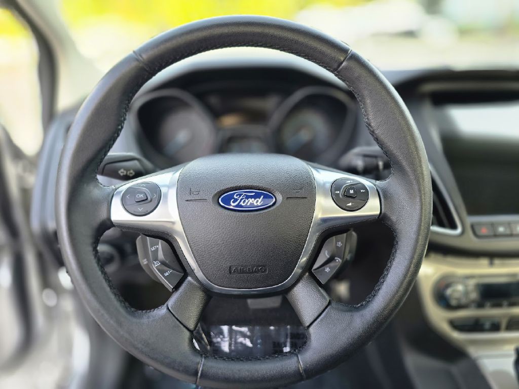 2012 Ford Focus Image 30