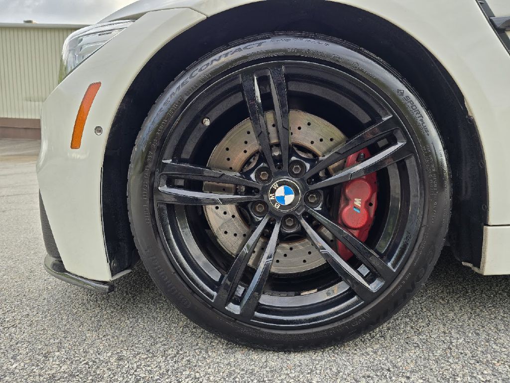 2016 BMW M4 Image 18