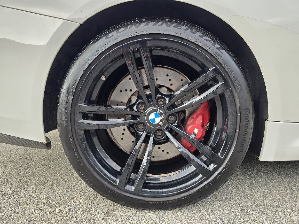 2016 BMW M4 Image 24
