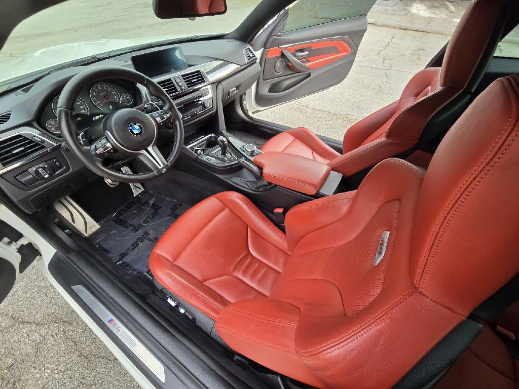 2016 BMW M4 Image 26