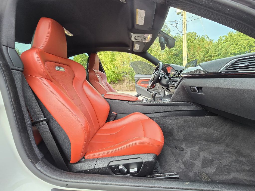2016 BMW M4 Image 31