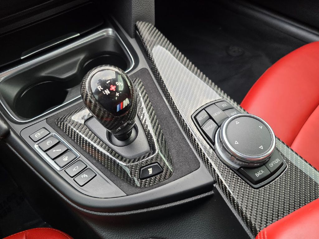 2016 BMW M4 Image 34