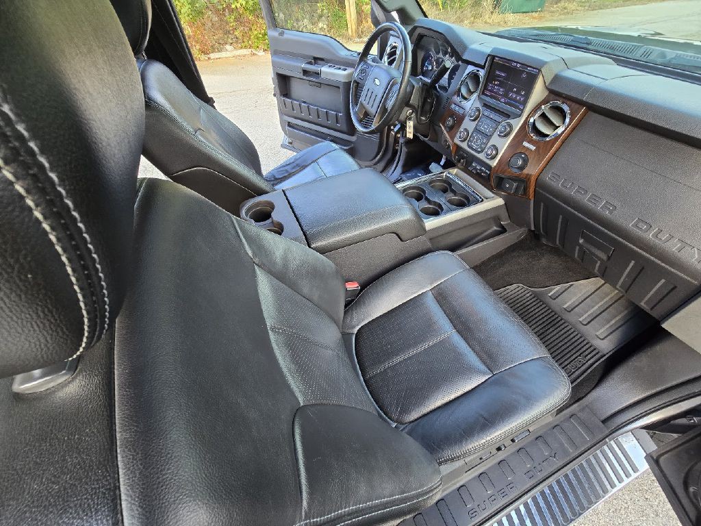 2013 Ford F-250 Image 25