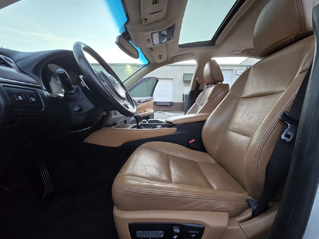 2013 Lexus GS Image 24