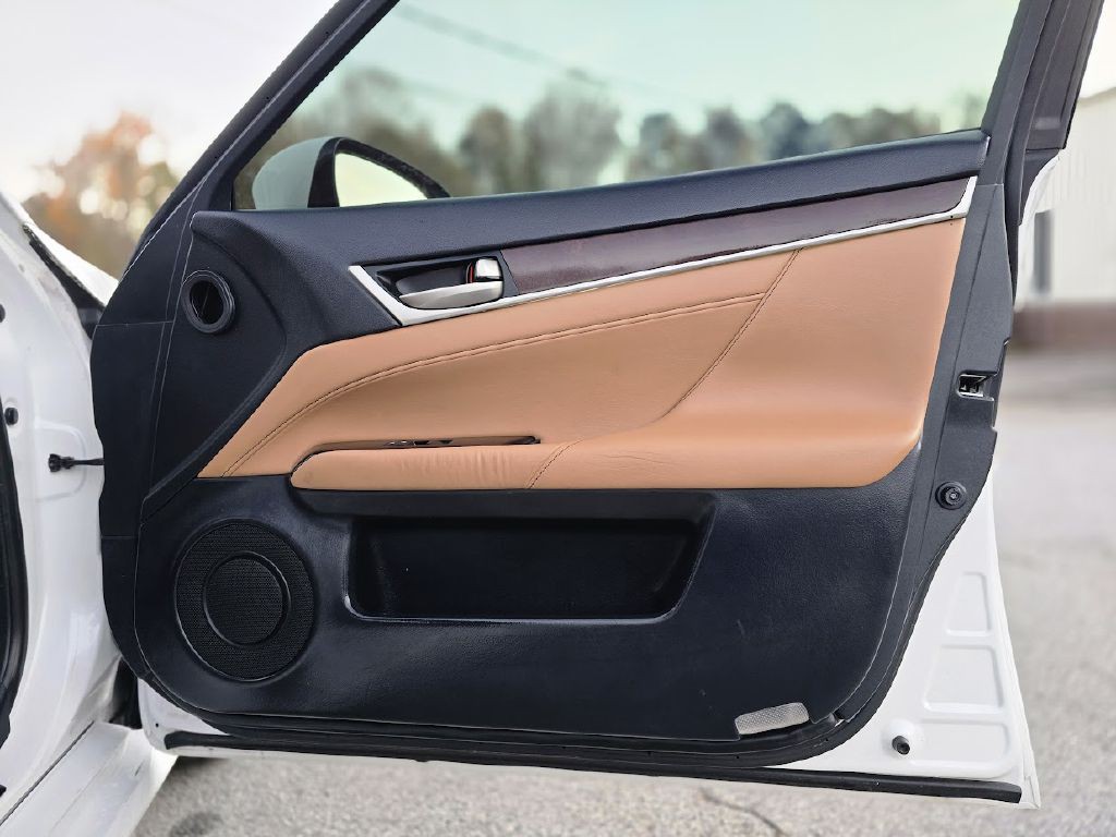 2013 Lexus GS Image 33