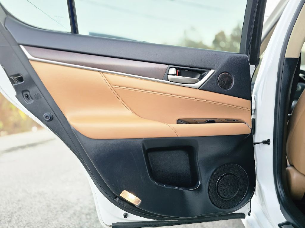 2013 Lexus GS Image 35