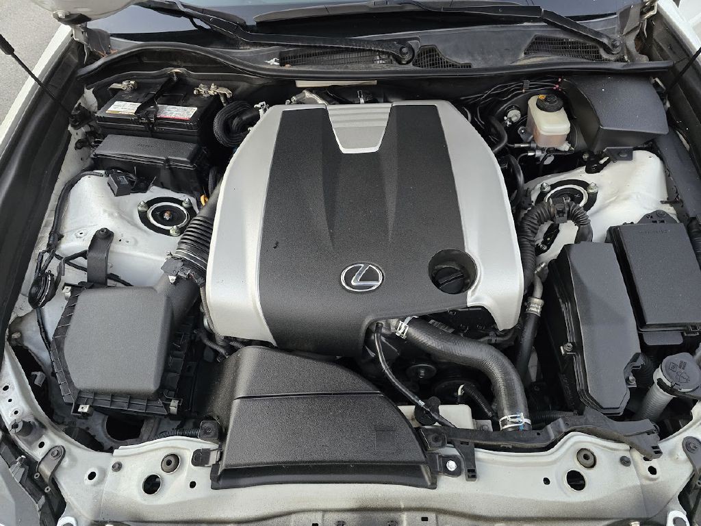 2013 Lexus GS Image 40