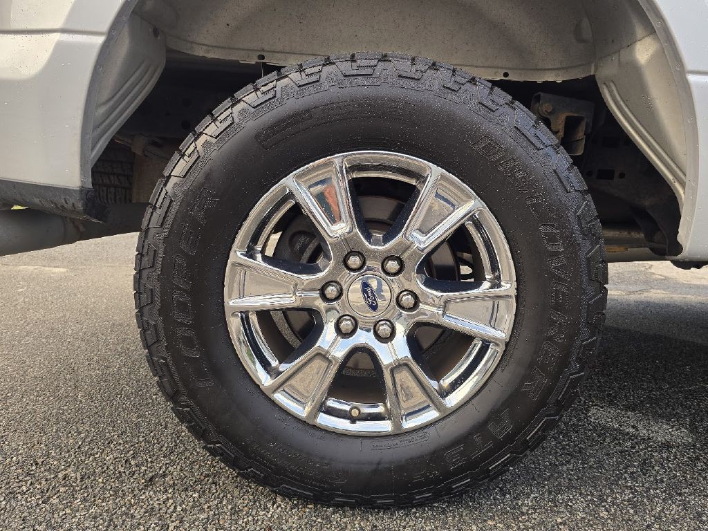 2015 Ford F-150 Image 17