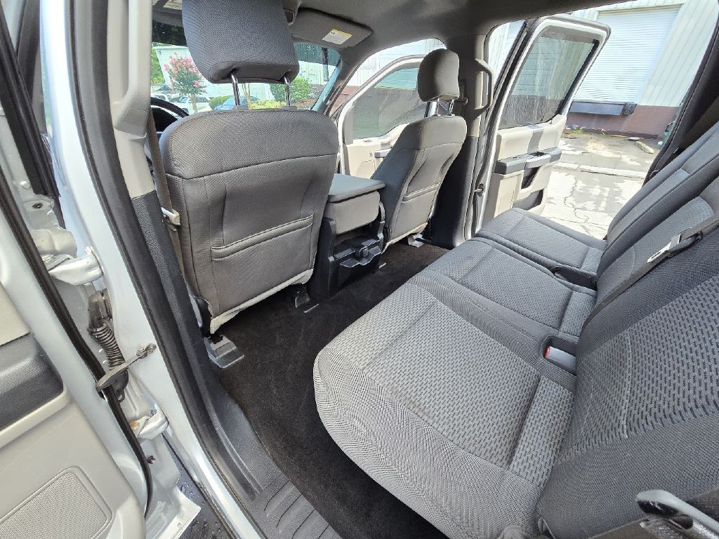 2015 Ford F-150 Image 21