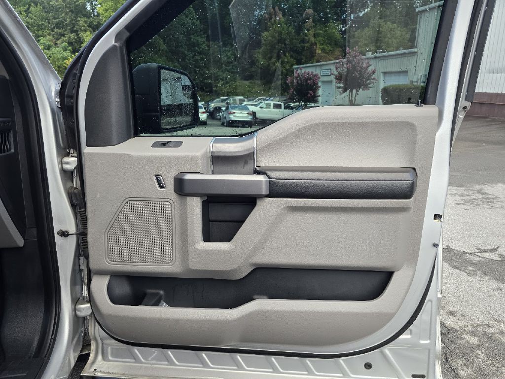 2015 Ford F-150 Image 26