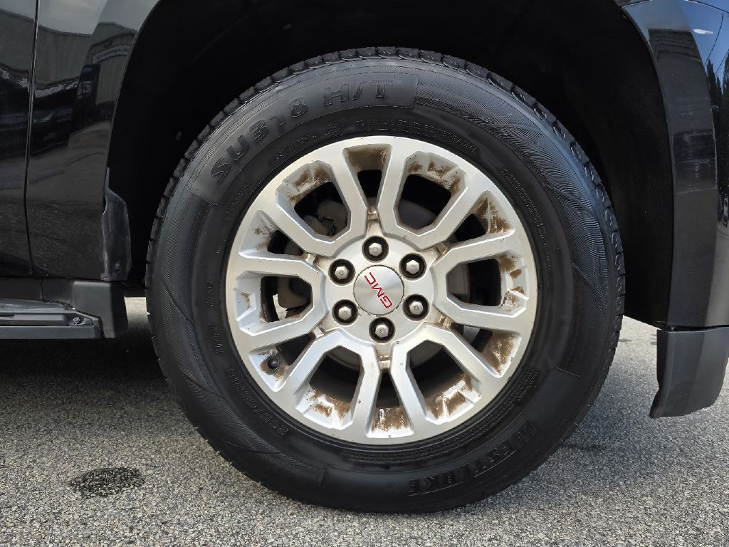 2017 GMC Yukon Image 16