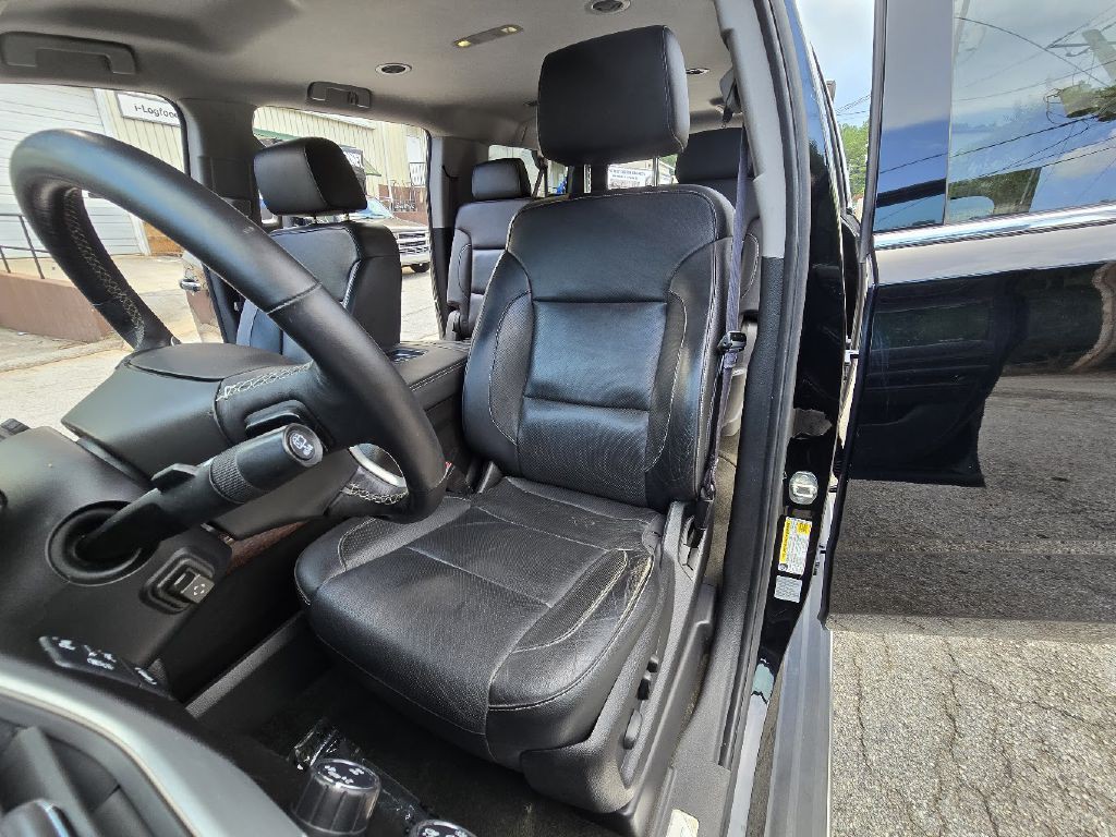 2017 GMC Yukon Image 18