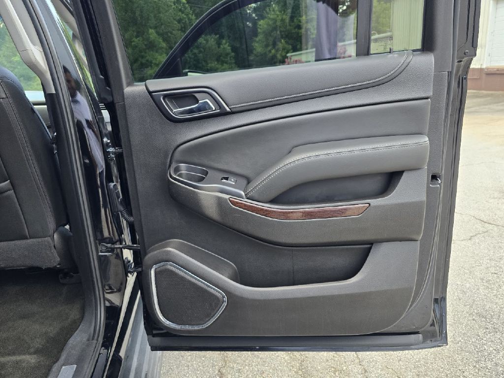 2017 GMC Yukon Image 32