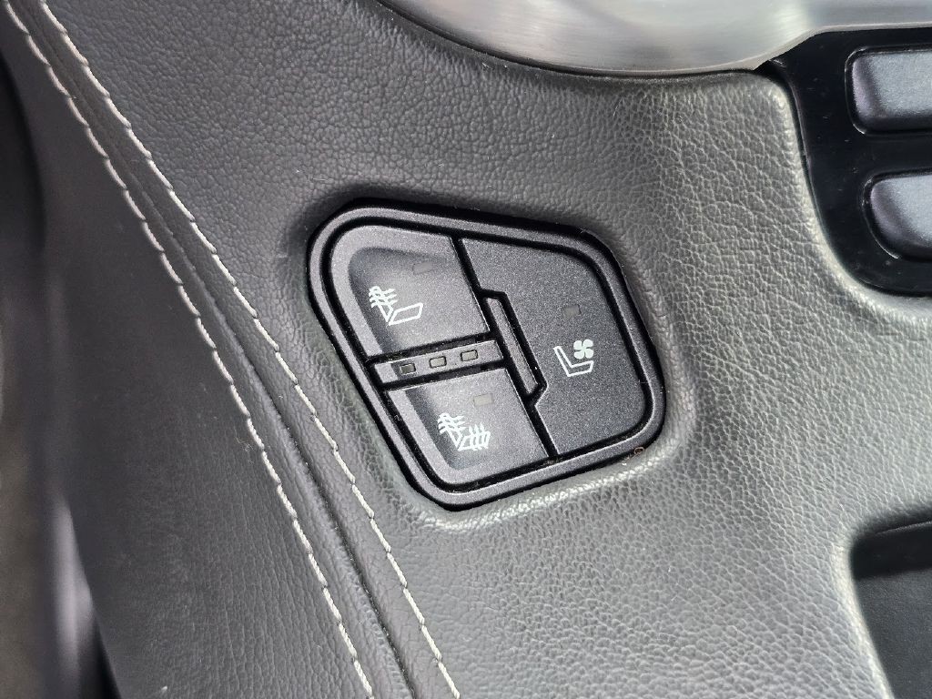 2017 GMC Yukon Image 37