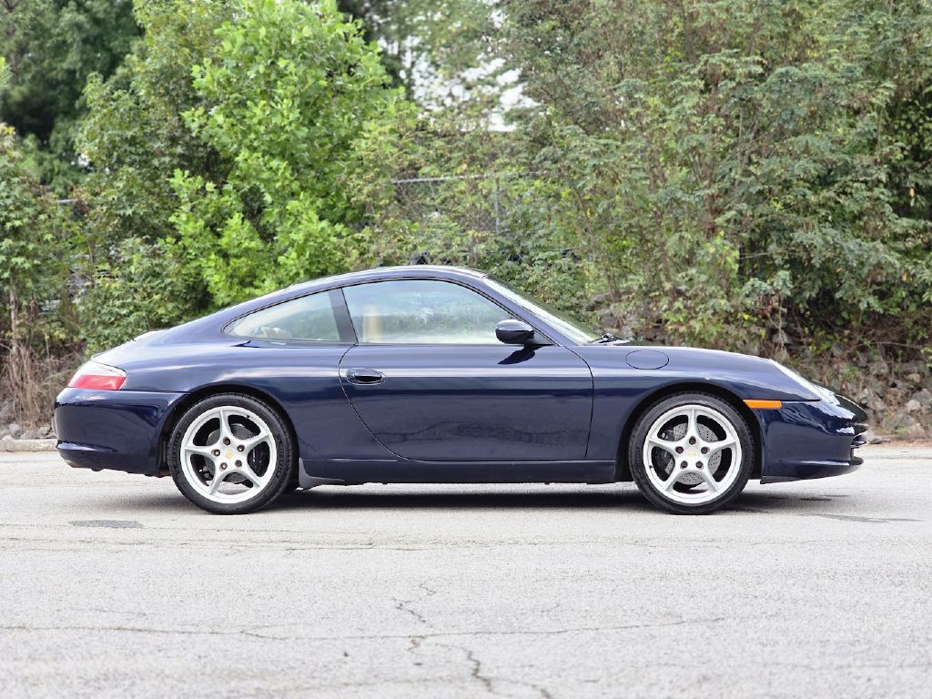 2003 Porsche 911 Image 12