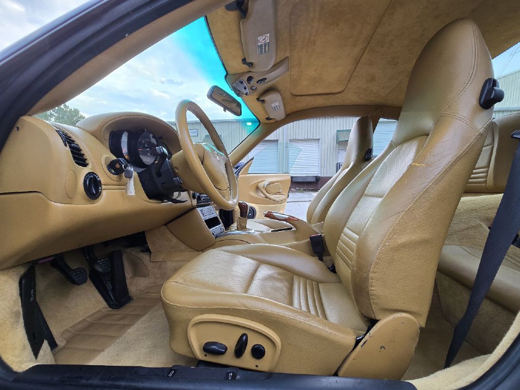2003 Porsche 911 Image 25