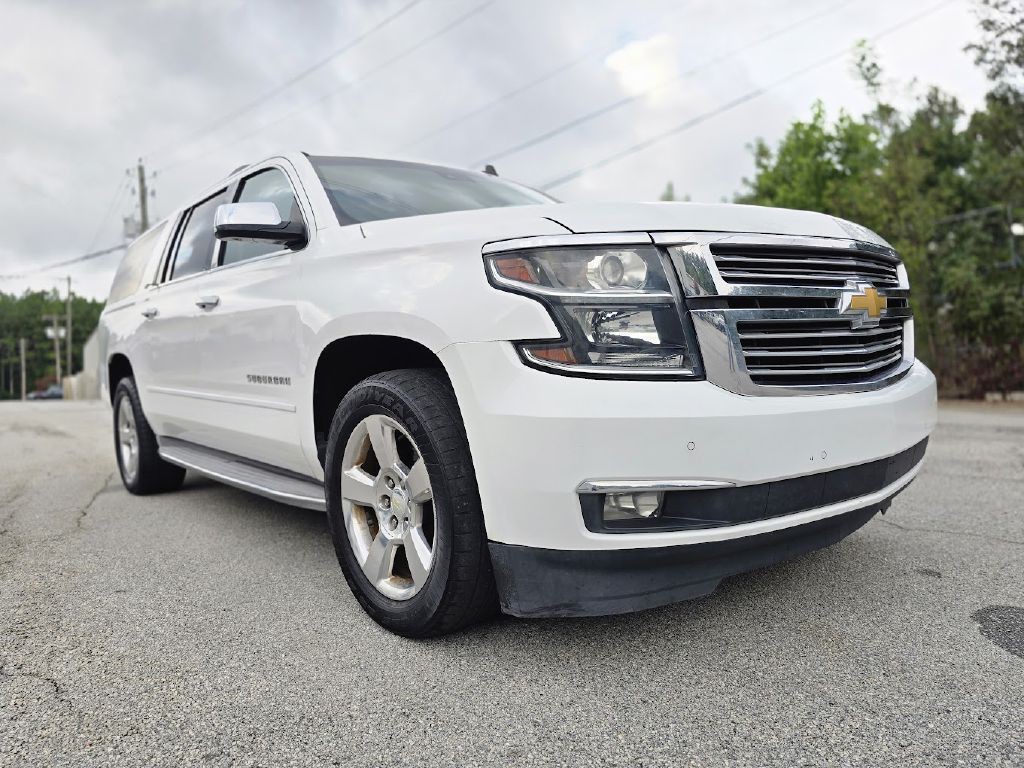 2015 Chevrolet Suburban Image 10