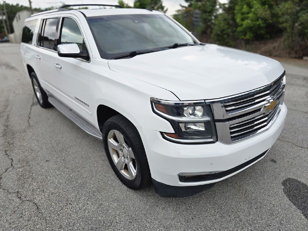 2015 Chevrolet Suburban Image 11