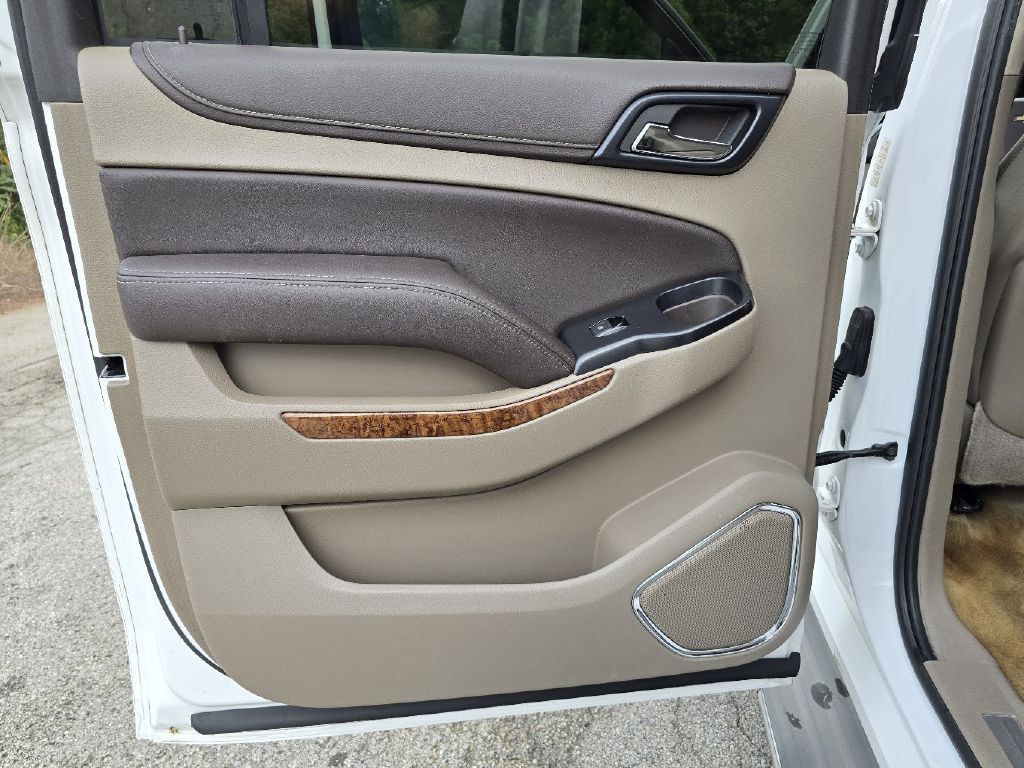 2015 Chevrolet Suburban Image 22