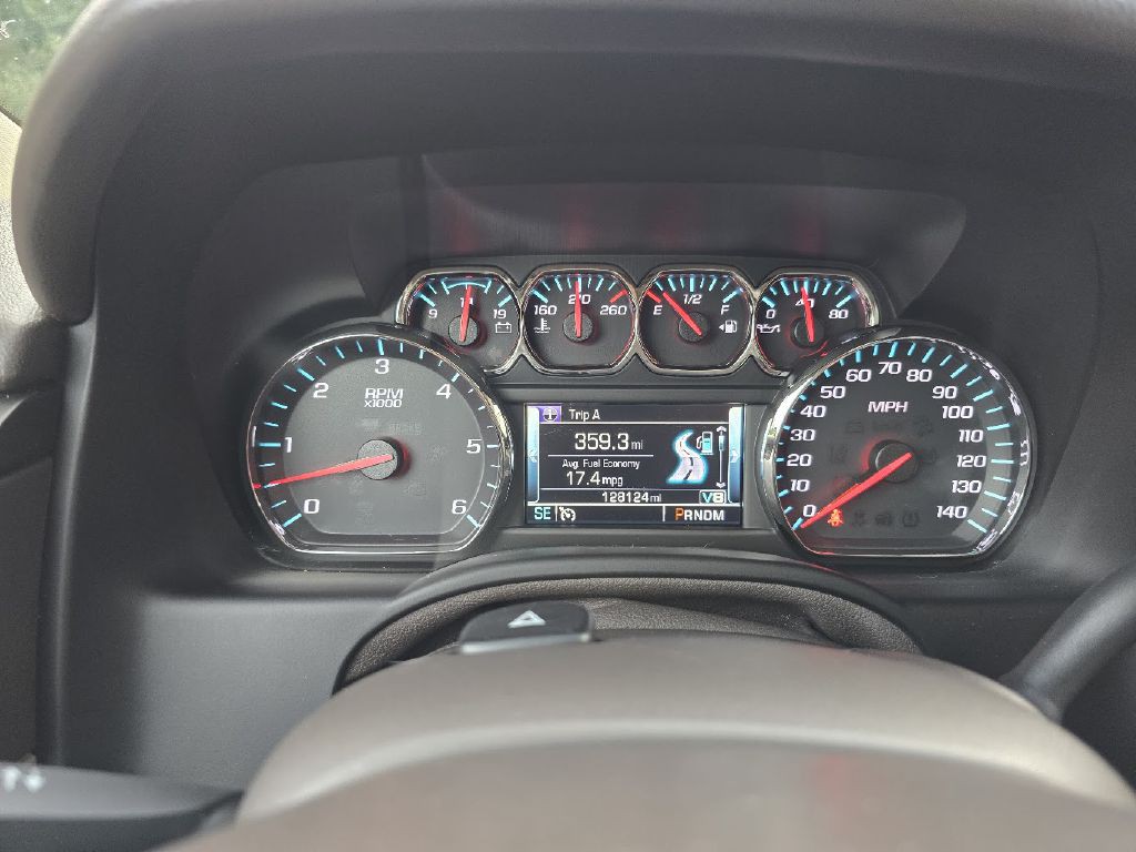 2015 Chevrolet Suburban Image 34