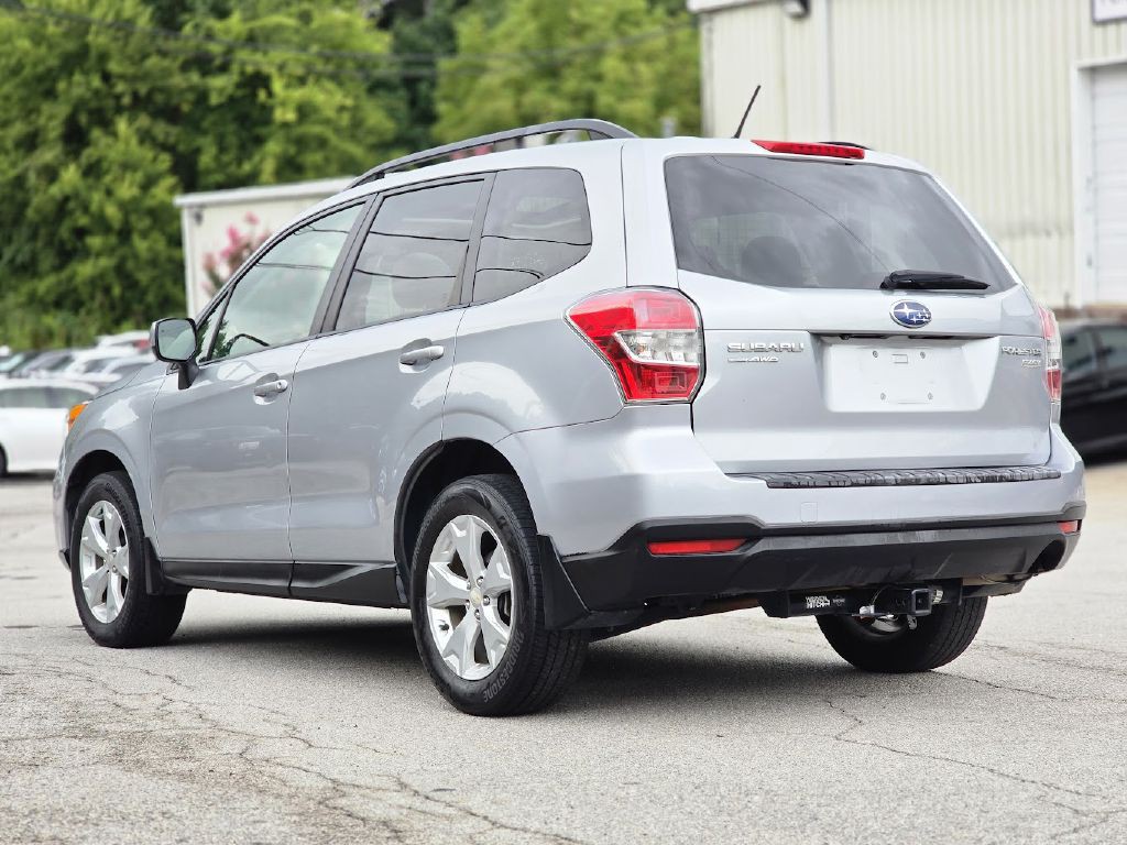 2015 Subaru Forester Image 5