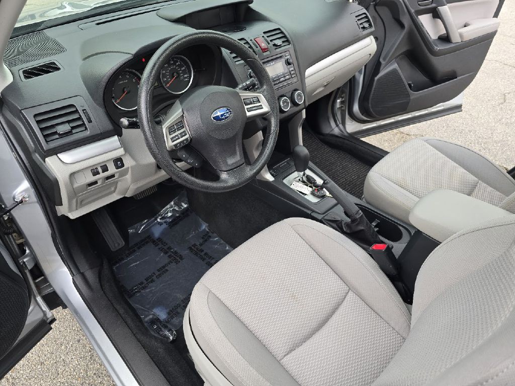 2015 Subaru Forester Image 17