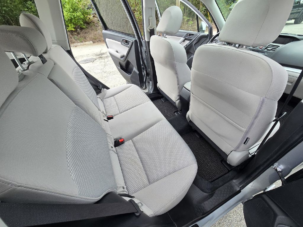 2015 Subaru Forester Image 24