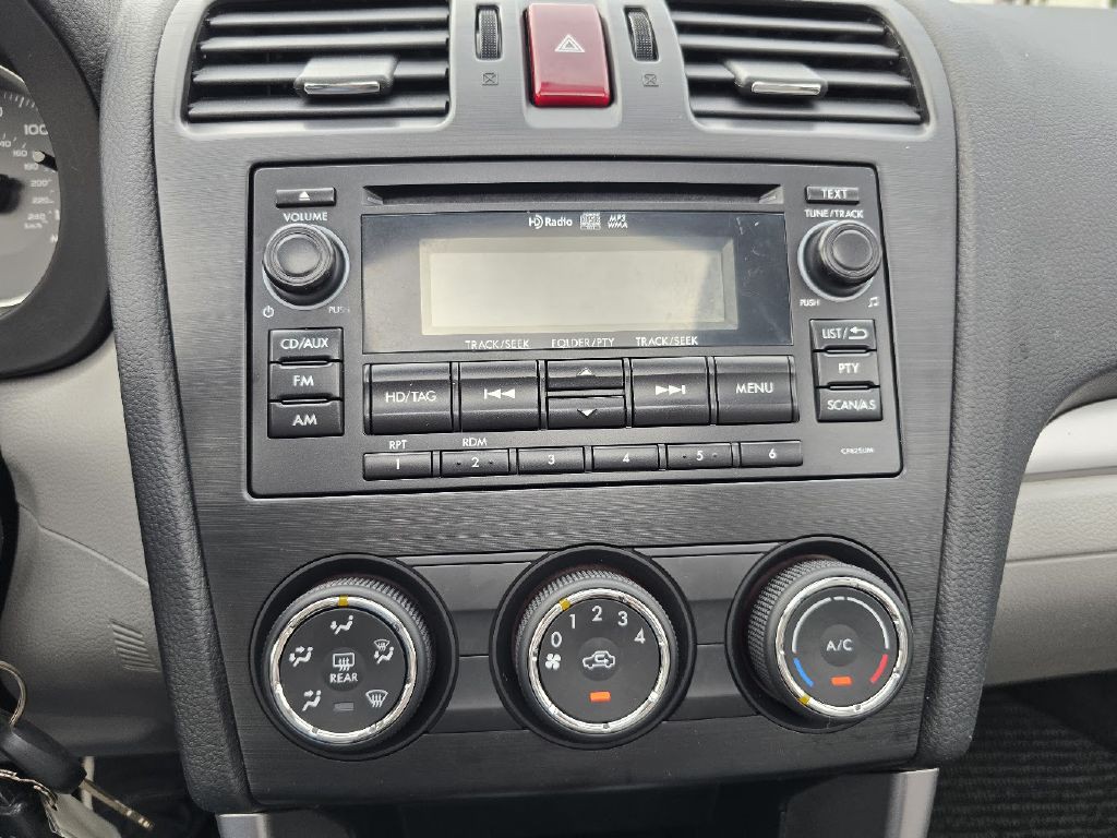 2015 Subaru Forester Image 35