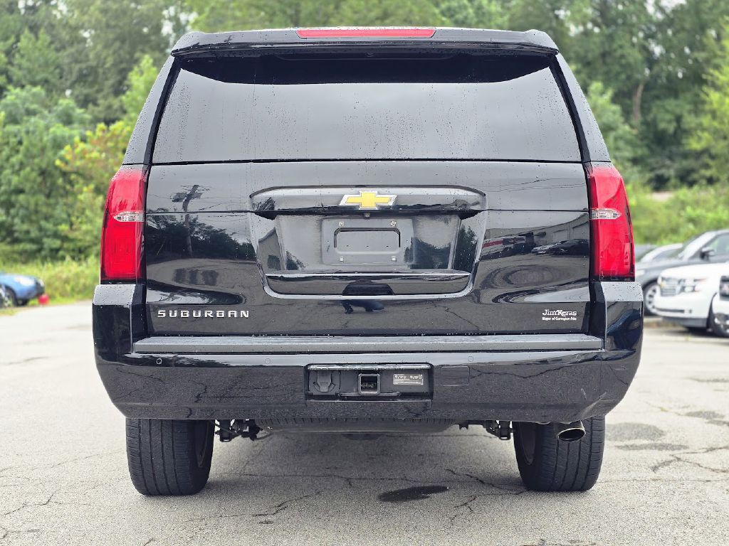 2016 Chevrolet Suburban Image 7