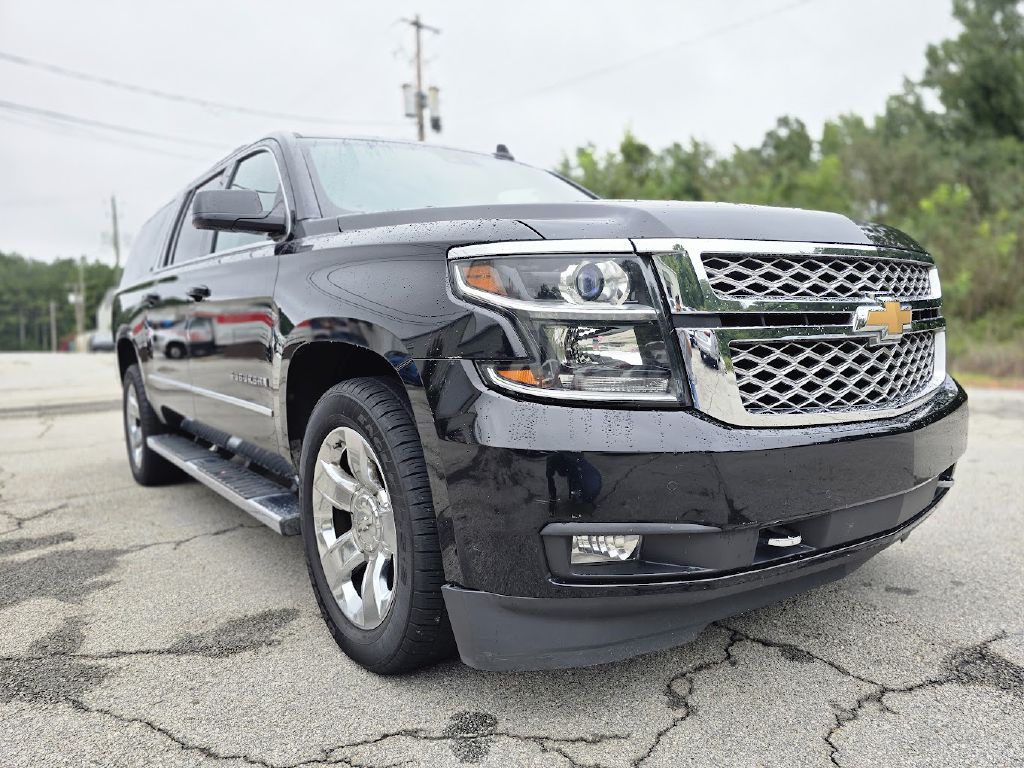2016 Chevrolet Suburban Image 10