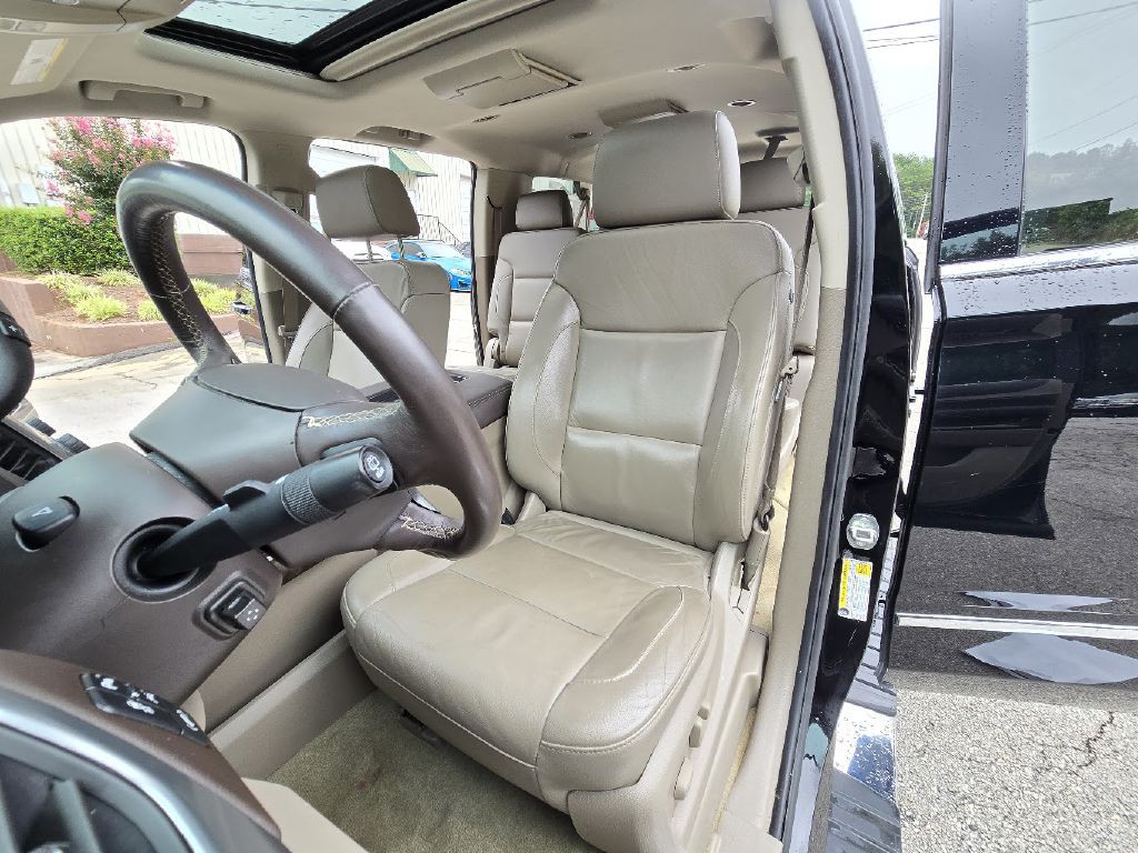 2016 Chevrolet Suburban Image 18