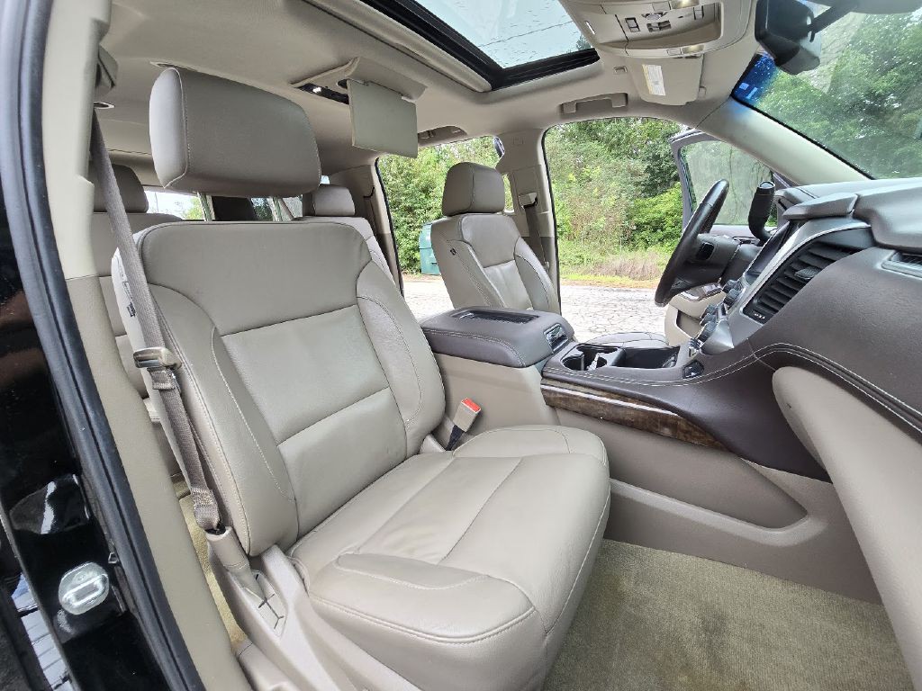 2016 Chevrolet Suburban Image 28