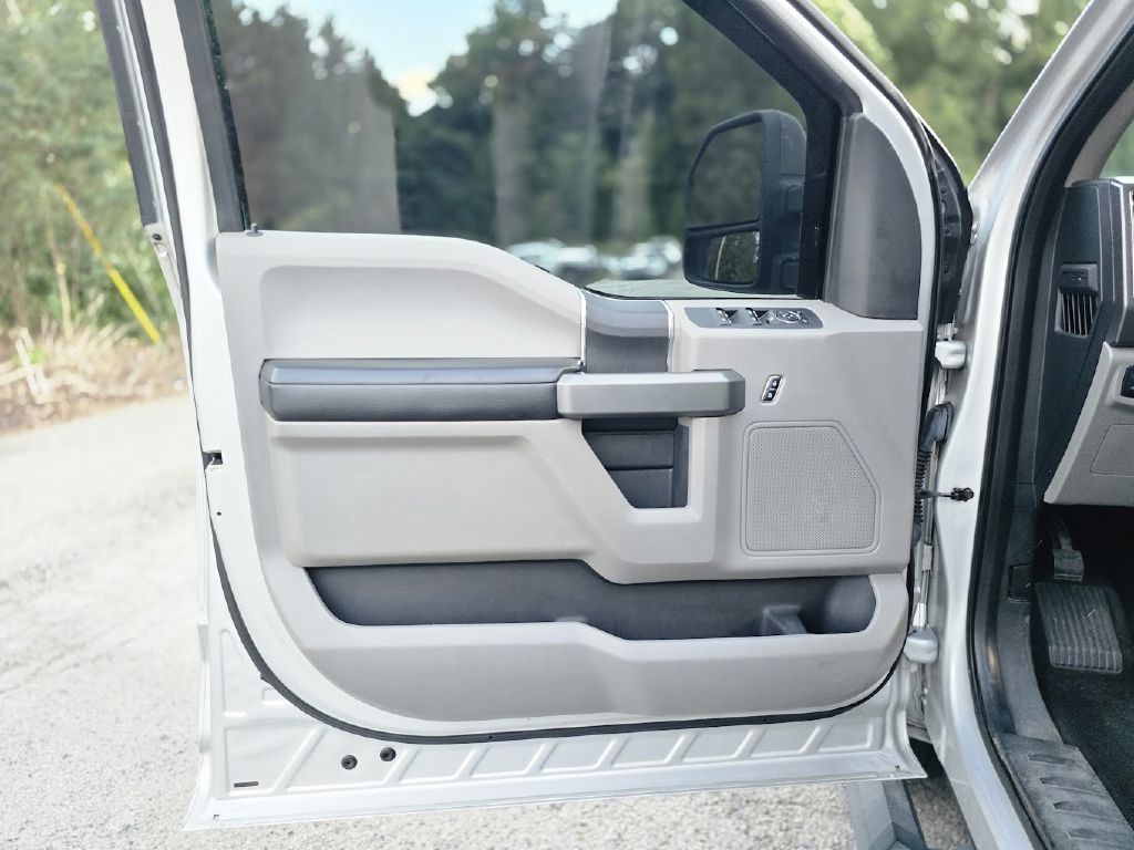 2016 Ford F-150 Image 28