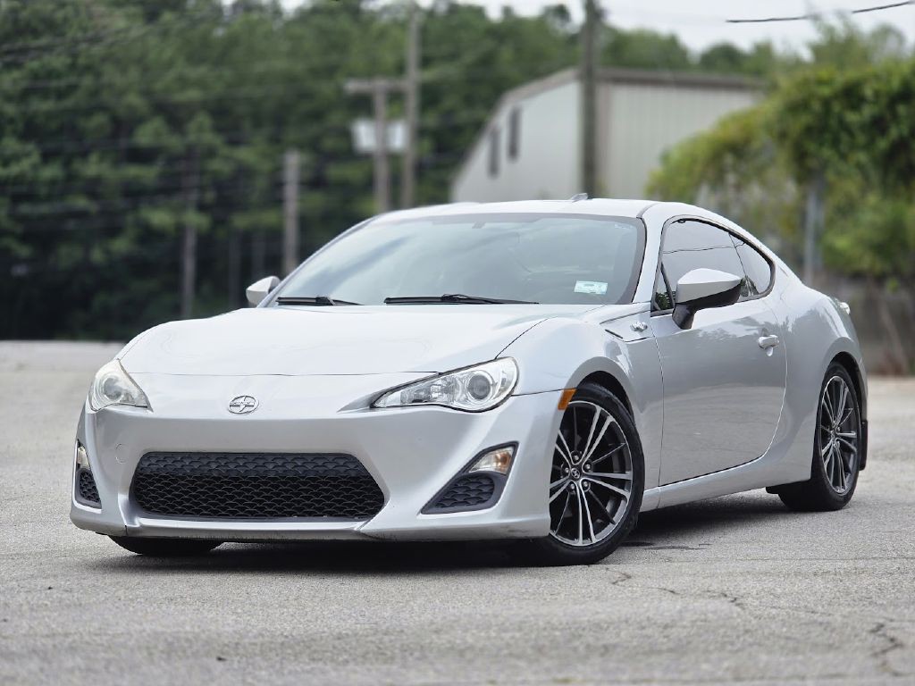2013 Scion FR-S Image 2