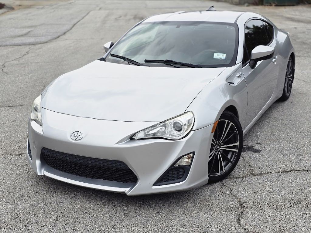 2013 Scion FR-S Image 3