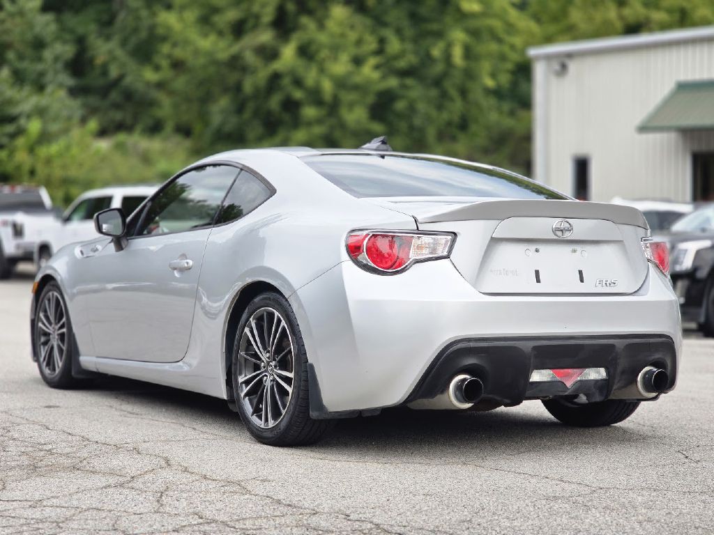 2013 Scion FR-S Image 6