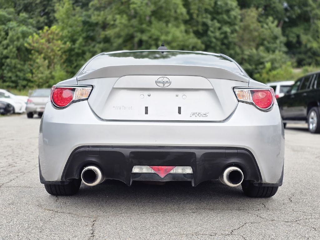 2013 Scion FR-S Image 8