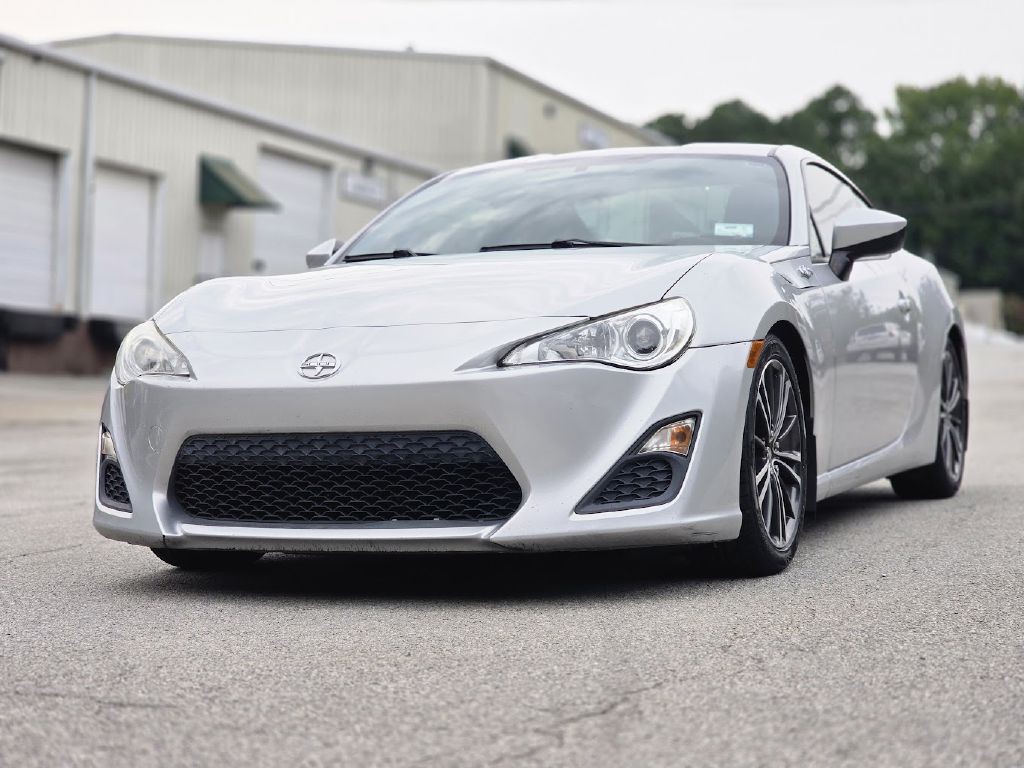 2013 Scion FR-S Image 16