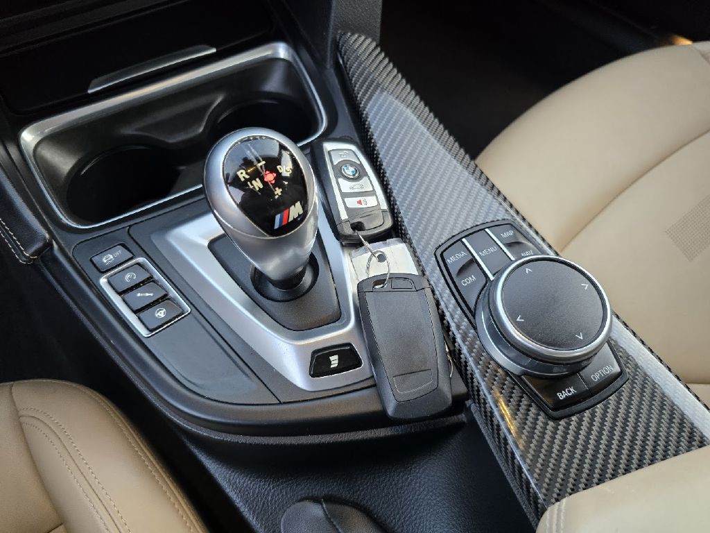 2018 BMW M3 Image 39