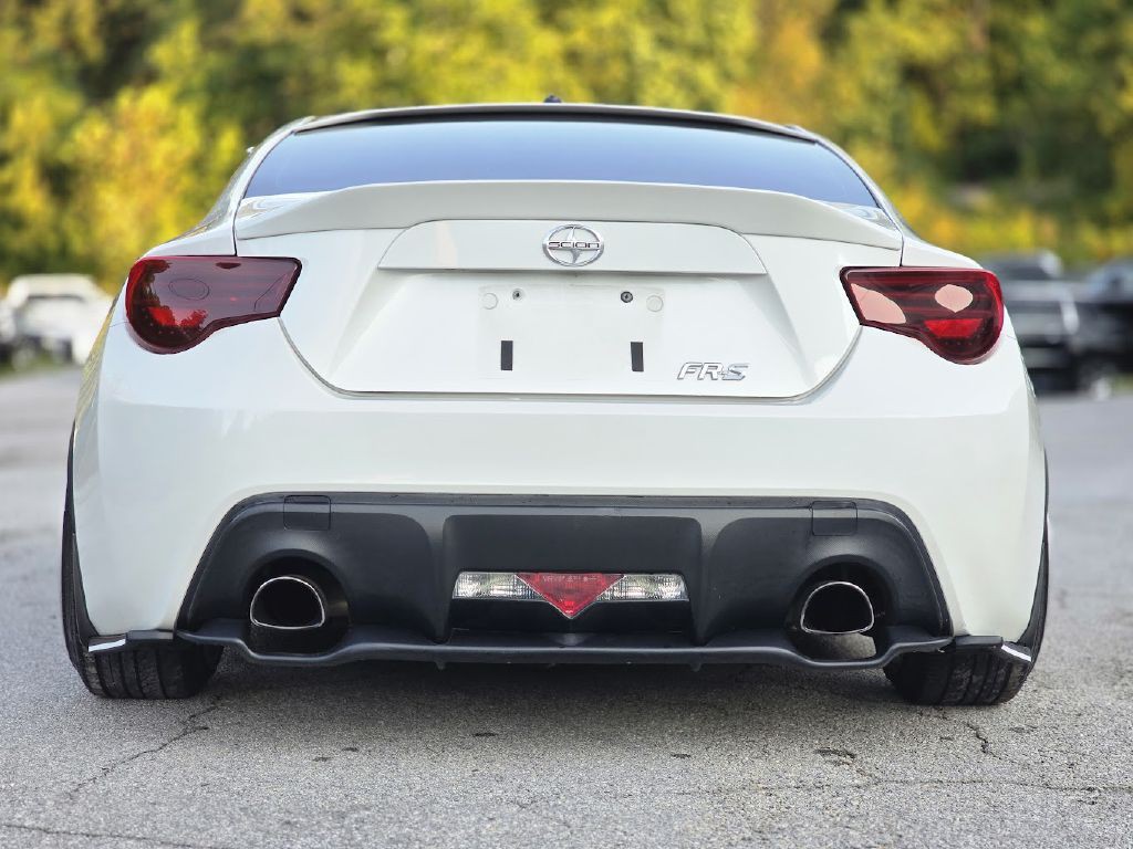 2013 Scion FR-S Image 9