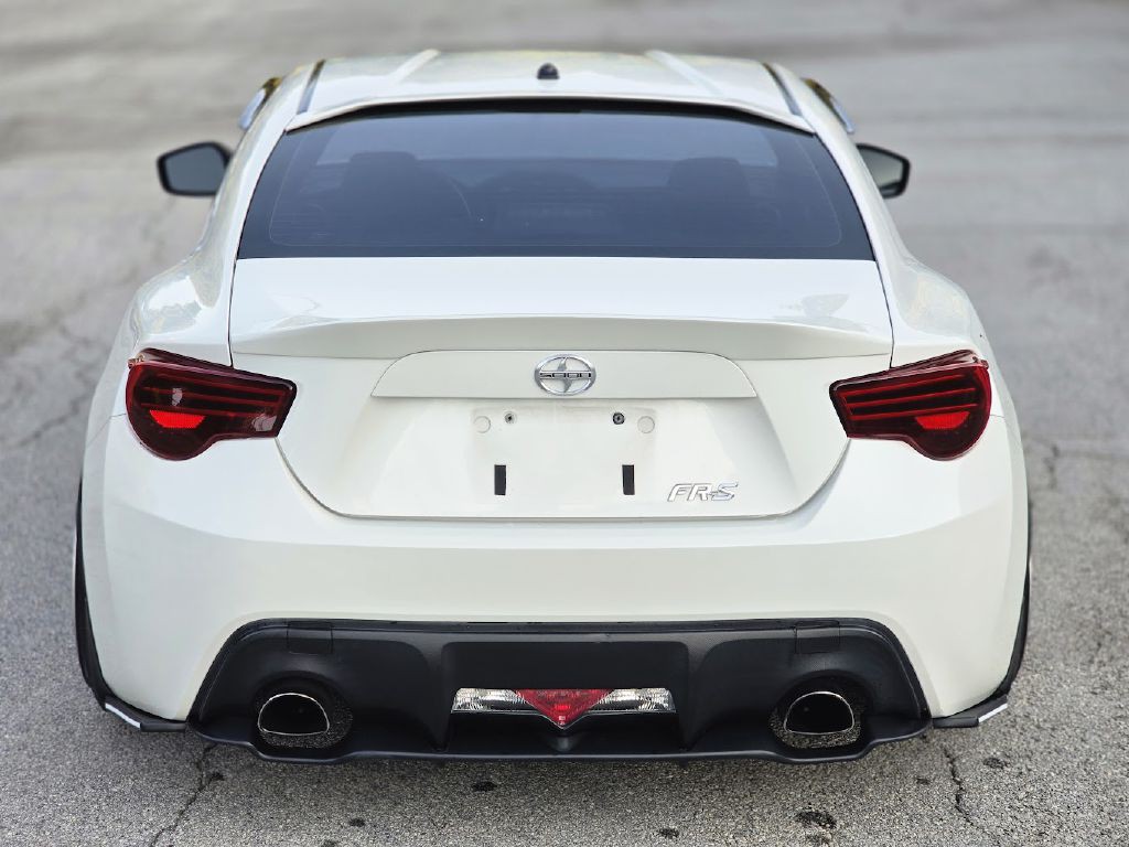 2013 Scion FR-S Image 10