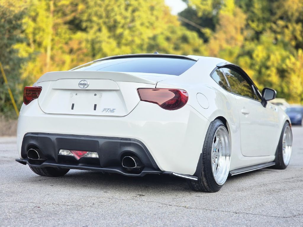2013 Scion FR-S Image 11