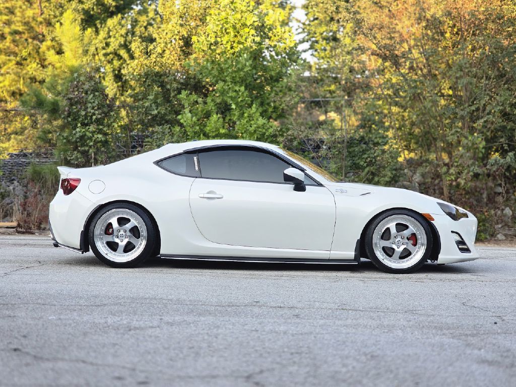 2013 Scion FR-S Image 14