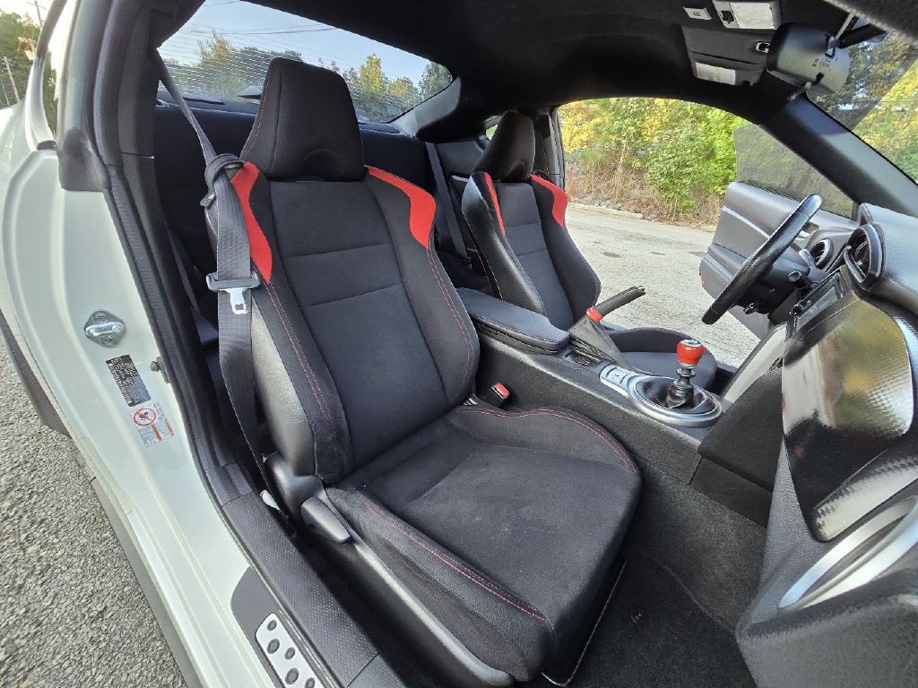2013 Scion FR-S Image 24