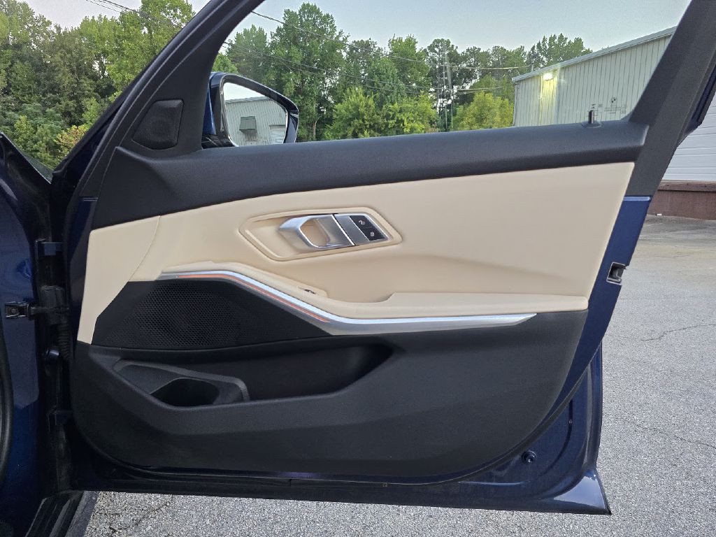2019 BMW 3 Series Image 30